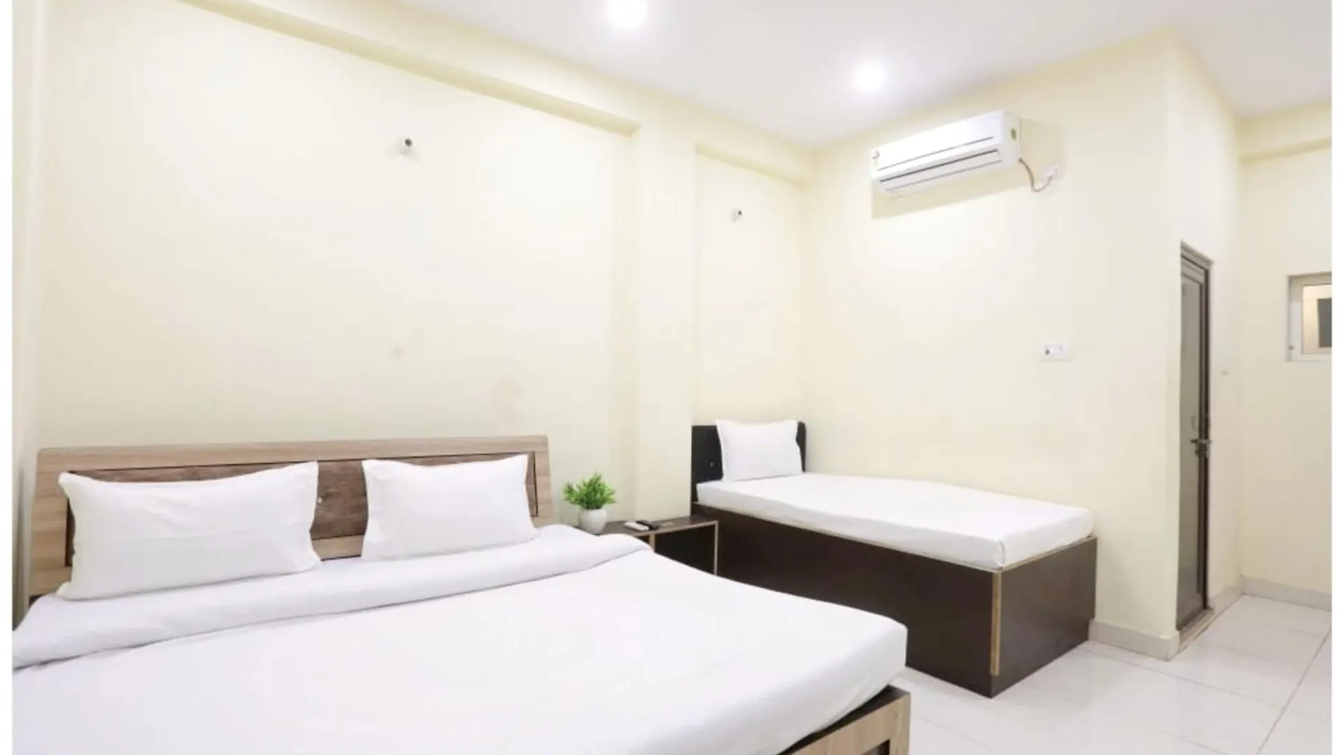 Kashi Nagri Varanasi With Best Facilities And City View