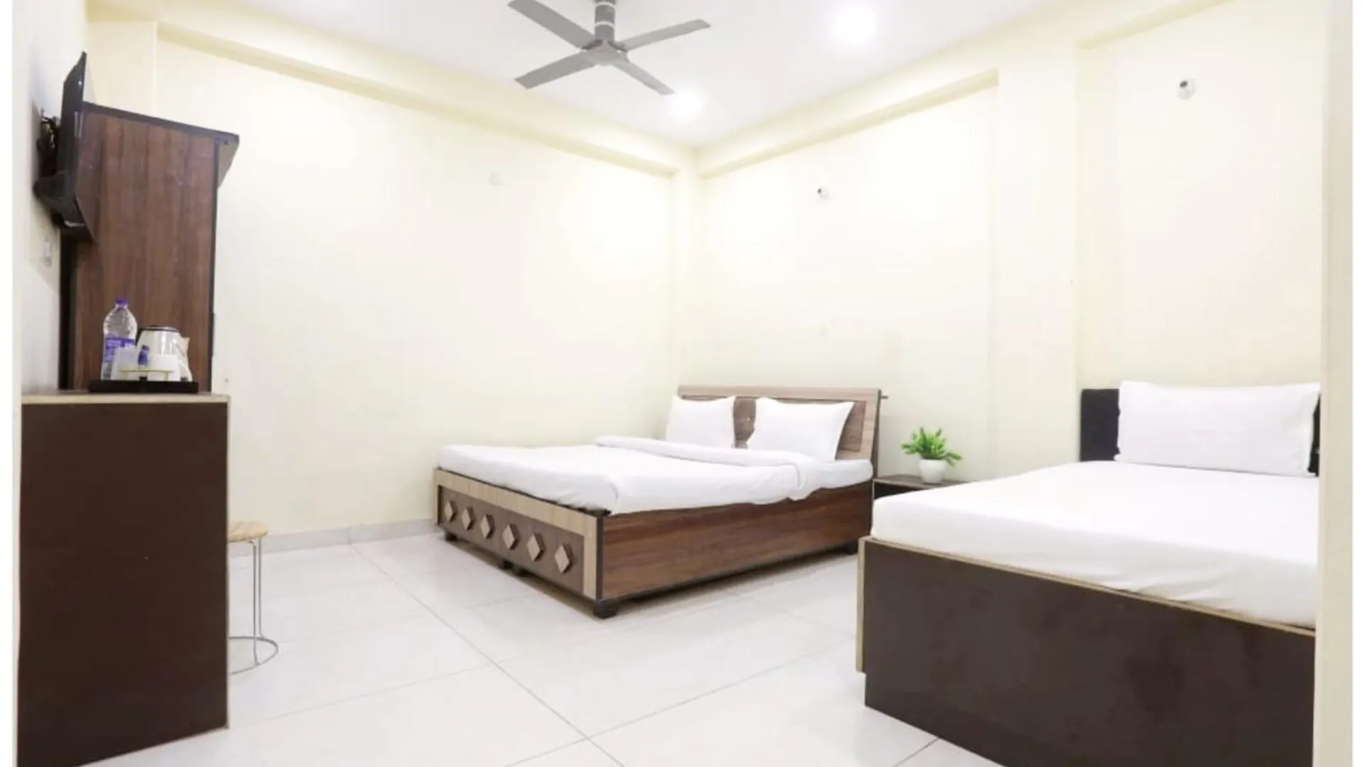 Kashi Nagri Varanasi With Best Facilities And City View 0*,